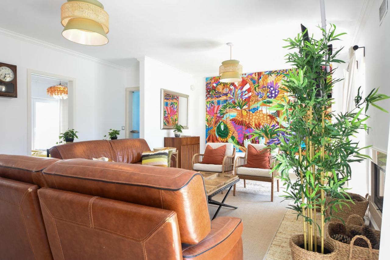 Aroeira Villa With Heated Pool By Golf Course, Beach And Lisbon 外观 照片